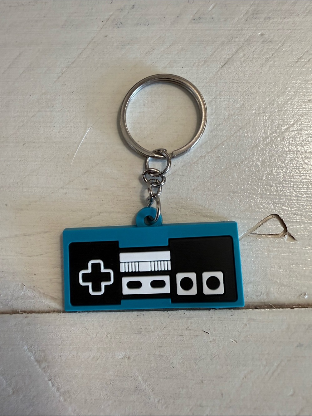 Blue Retro ControllerRetro Video Game Controller Keychain Gamer Accessory Consol